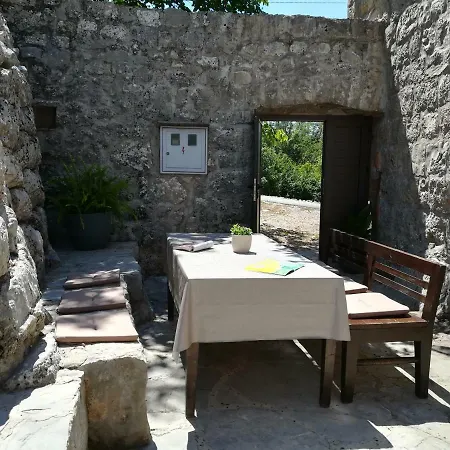 Guest house Brotnice 3*