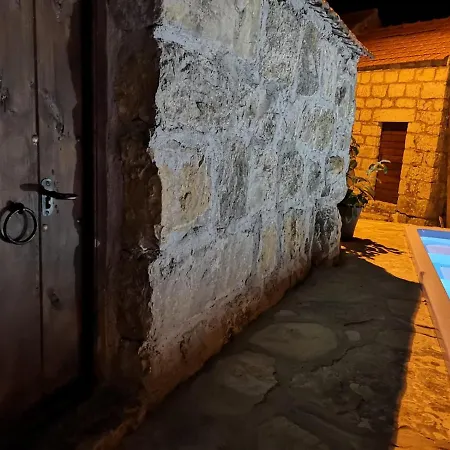 Brotnice קאבטאט